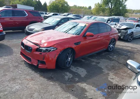 2015 BMW M5 из США, поврежденный, VIN WBSFV9C54FD594268